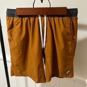 Vuori Kore Short (w/ Liner)